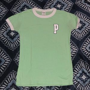 Mint green VS Pink tee-shirt